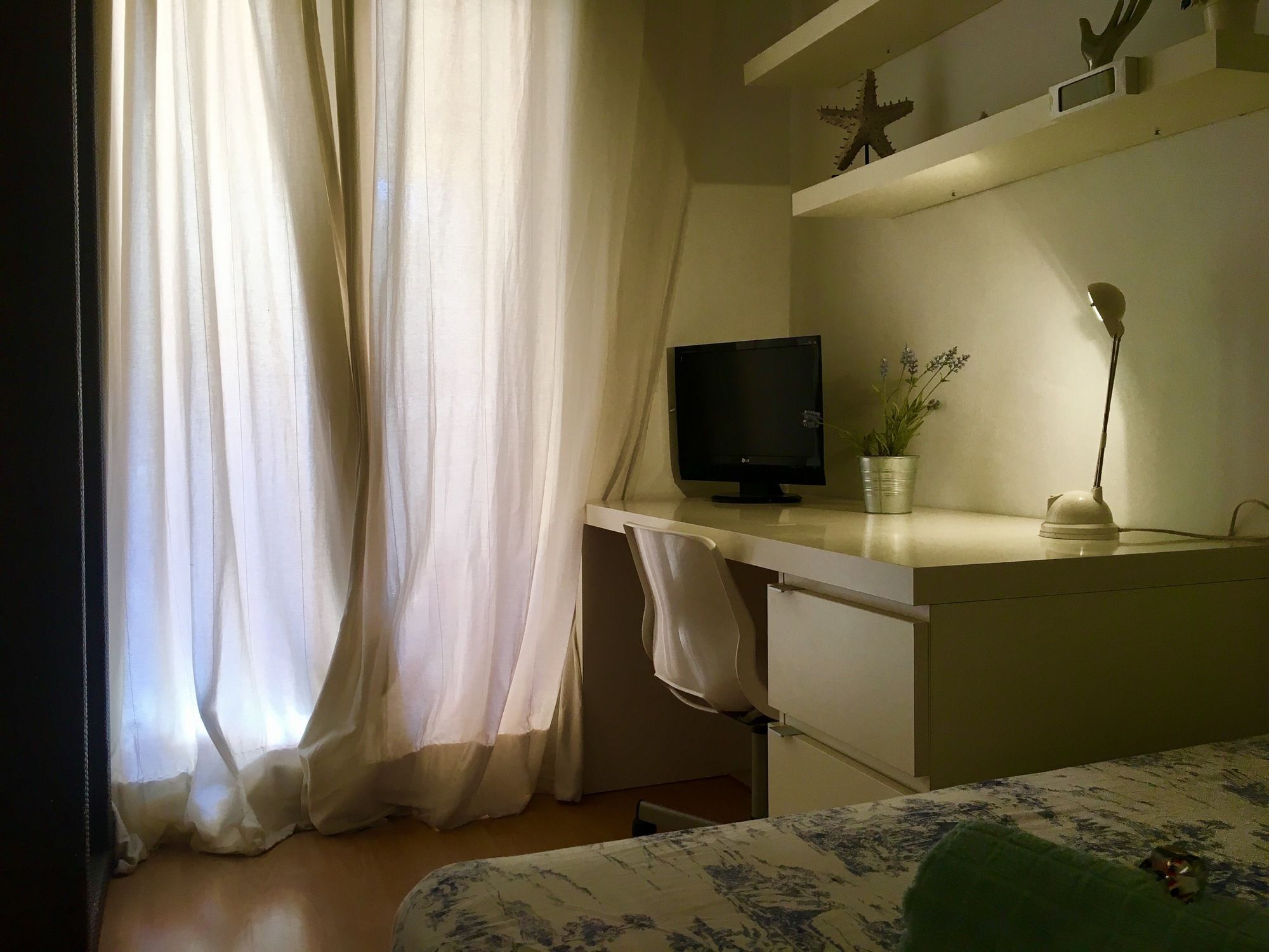 Sants With Terrace Appartement *