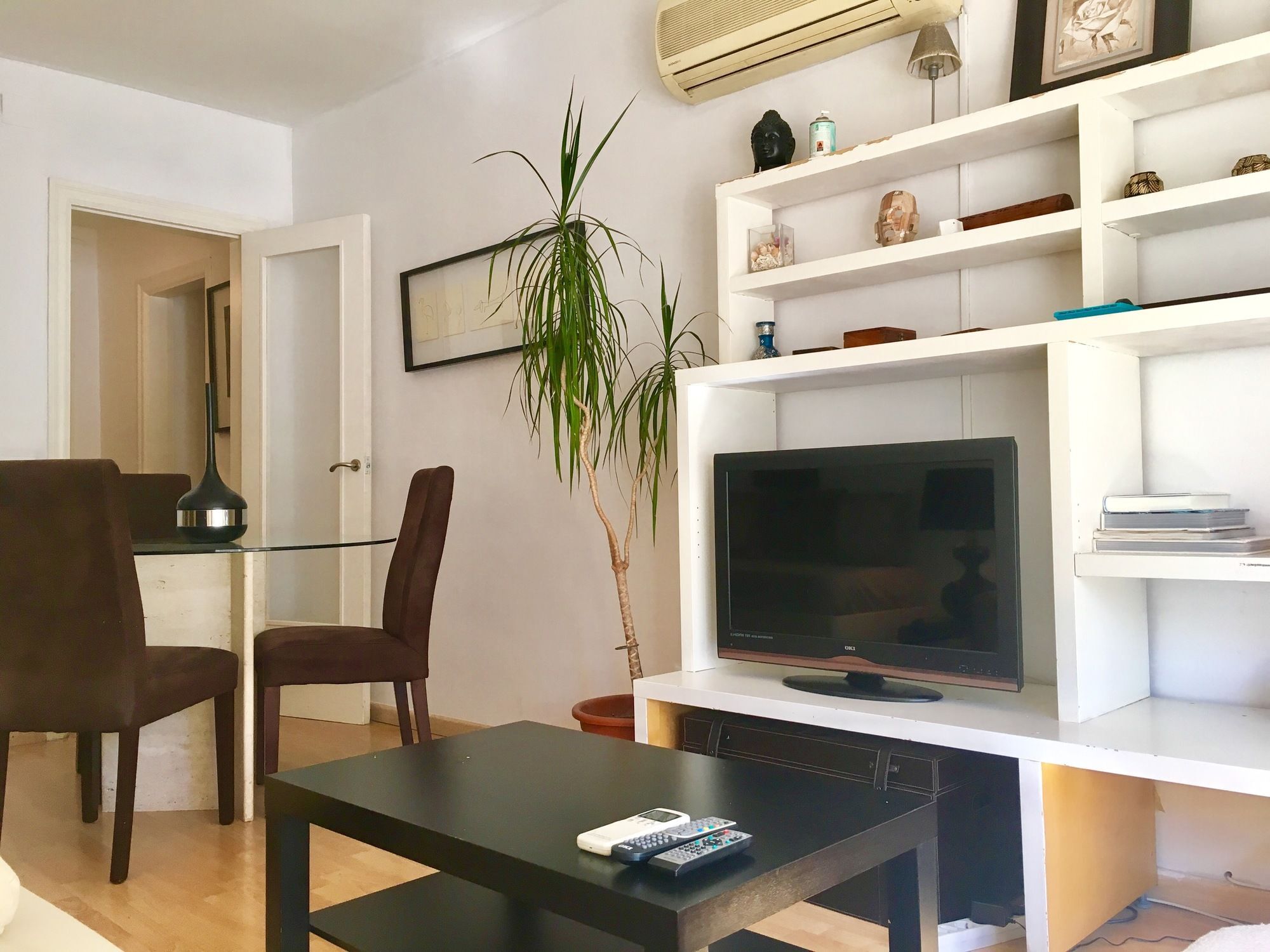 Sants With Terrace